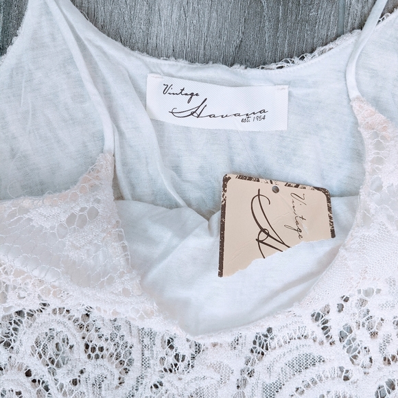 NWT Vintage Havana White Leave Crop Top M - Picture 2 of 5